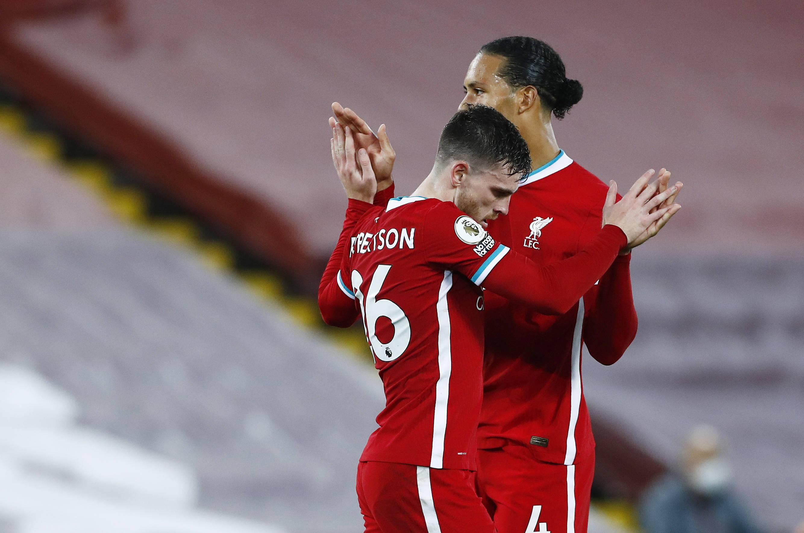 控球和小范 控球和小范