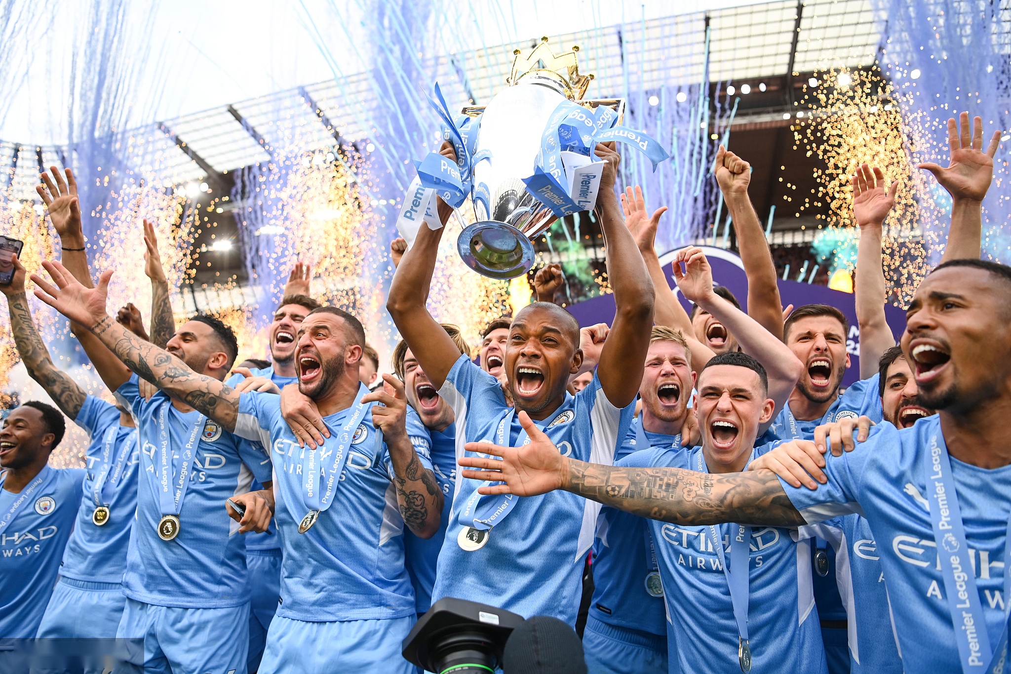 界的質疑 界的質疑