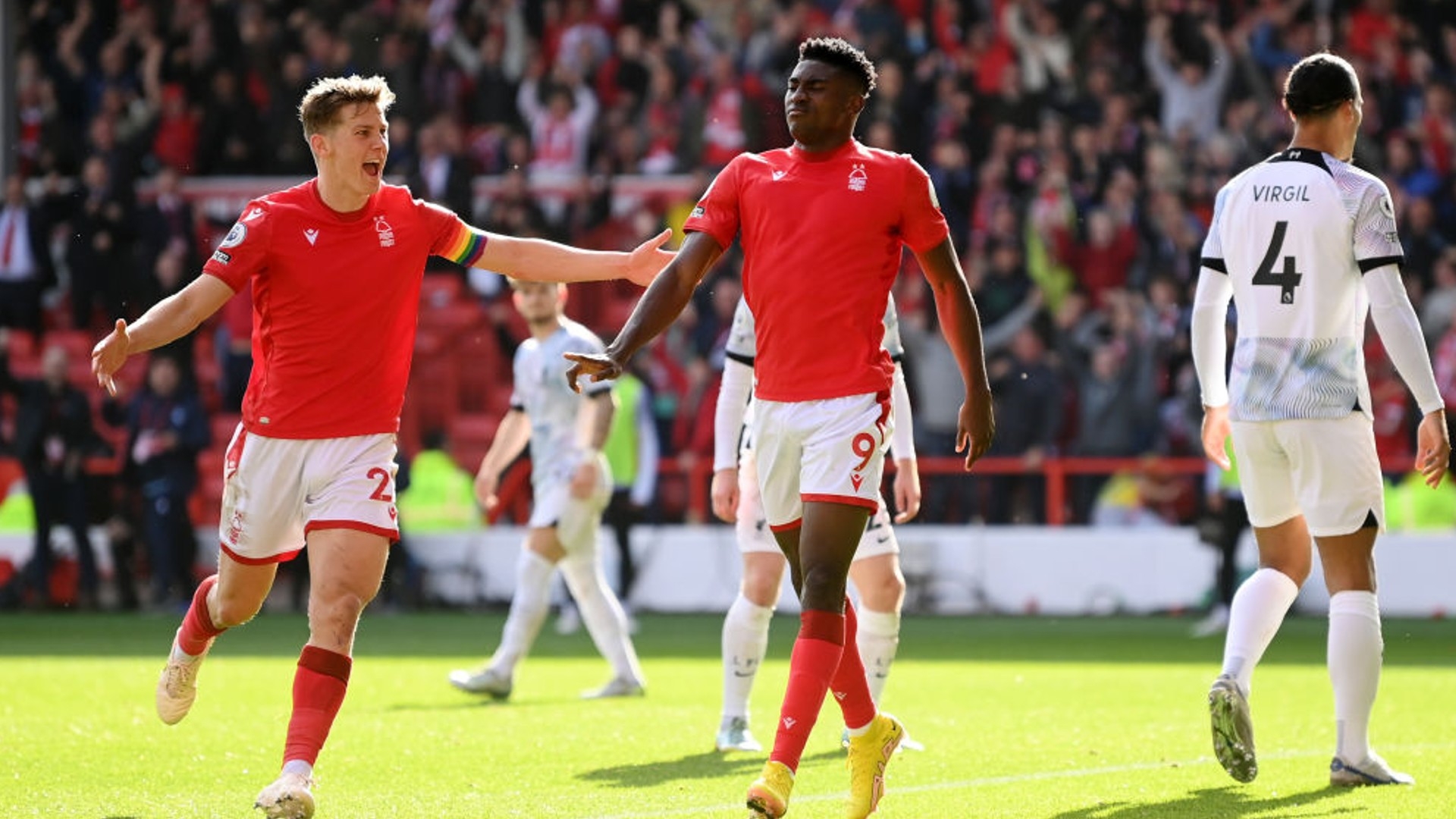 的多次进攻 的多次进攻